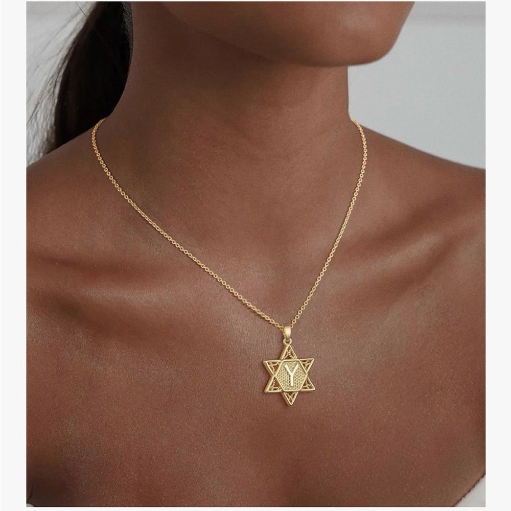 Elegant Gold plated "Y" Star Pendant Necklace